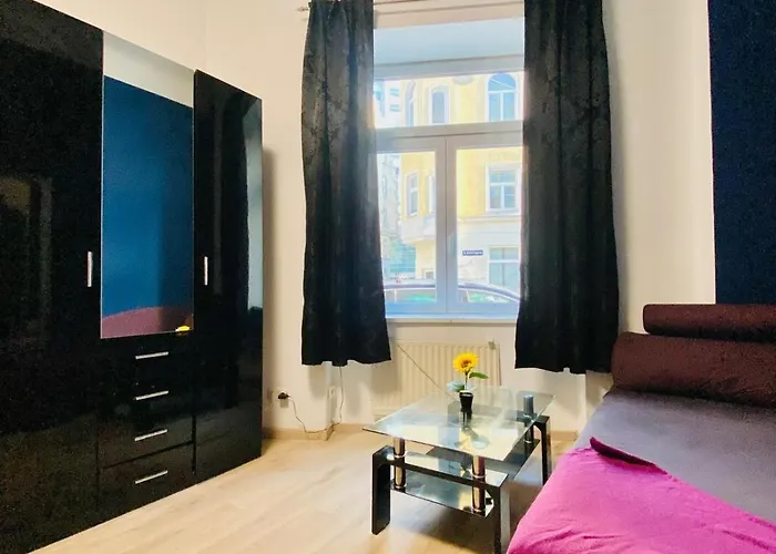 Elegant 1-bedroom Near Danube River Wien