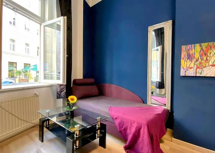 Elegant 1-bedroom Near Danube River Wien